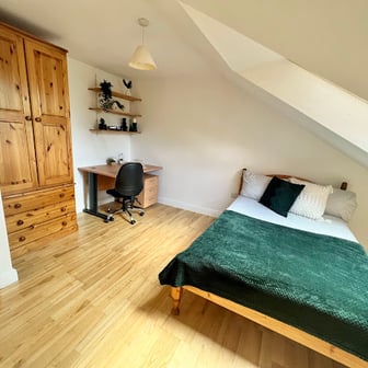 Flat 6 - 4 bedrooms - Image 10