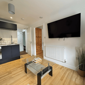 Flat 5- 1 Bedroom - Image 2