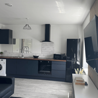 Flat 6- 2 Bedrooms - Image 4