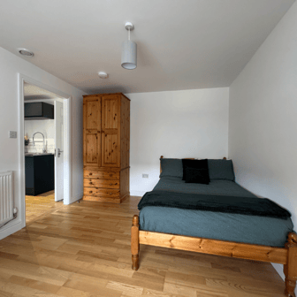 Flat 5- 1 Bedroom - Image 4