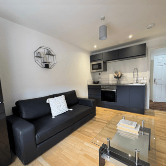 Flat 5- 1 Bedroom - Image 3