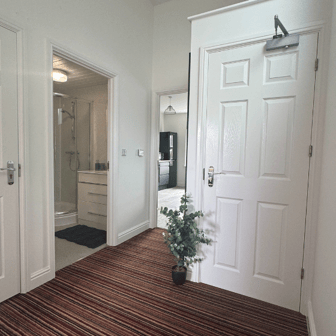 Flat 6- 2 Bedrooms - Image 8