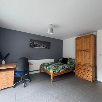 1 Bedroom Studio - Image 5