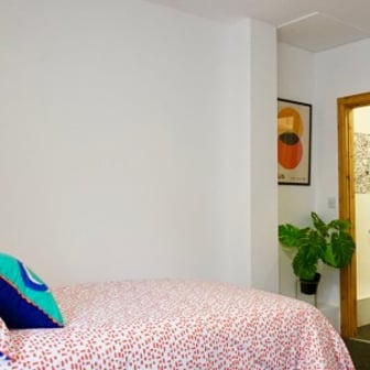 Large Ensuite Room- MB129 (Reserved for 2nd Year or more Students) - Image 3
