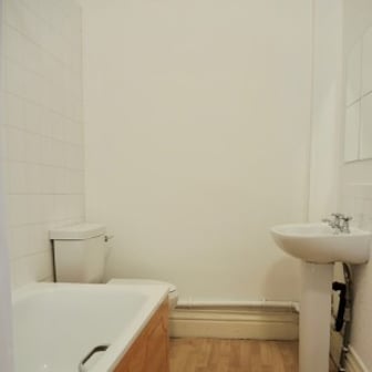 Studio Flat- MB2 (Reserved for 2nd Year or more Students) - Image 4