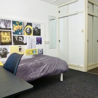 Compact Studio Room - Image 3