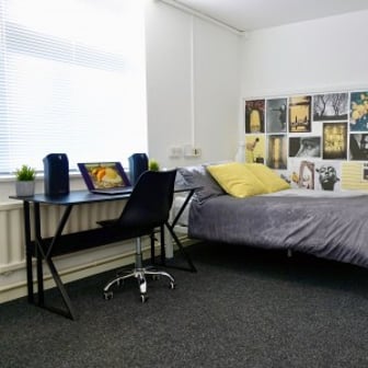 Compact Studio Room - Image 4
