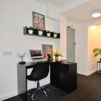 Ensuite With Kitchen - Image 2