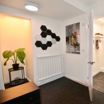 Ensuite With Kitchen - Image 3