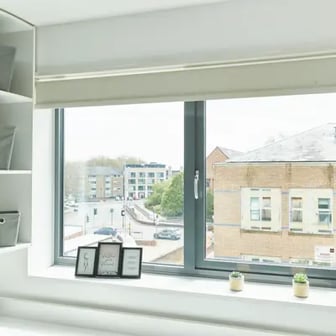 Classic 6 Bed En-Suite  - Image 1