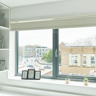 Refurbished Classic 4 Bed En-Suite - Image 4