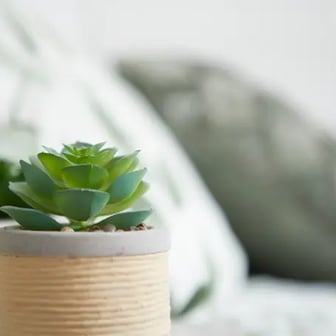 Large En-Suite - Image 1