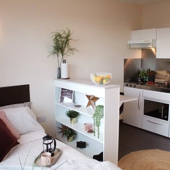 Premium Student Studio - Image 4