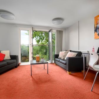 1 Bedroom Deluxe Student Apartment - Image 3