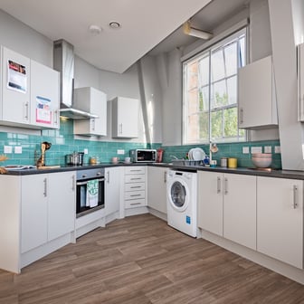 Economy Ensuite - Image 3