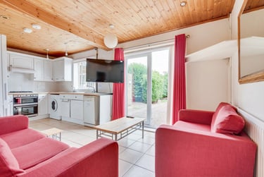 5 bed house, Shipman Avenue, Harbledown, Kent, CT28PE - Image 1