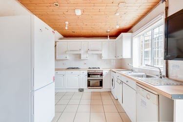 5 bed house, Shipman Avenue, Harbledown, Kent, CT28PE - Image 2