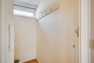3 bed flat, Long Meadow Way, Hales Place, Kent, CT27DG - Image 13