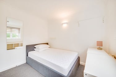 5 bed house, Regency Place -Professional, Christchurch, Kent, CT11YS - Image 6