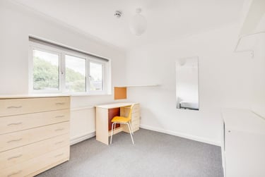 5 bed house, Regency Place -Professional, Christchurch, Kent, CT11YS - Image 11