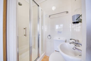 4 bed house, Warwick Road, Christchurch, Kent, CT11RQ - Image 12