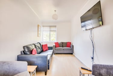4 bed house, Warwick Road, Christchurch, Kent, CT11RQ - Image 1