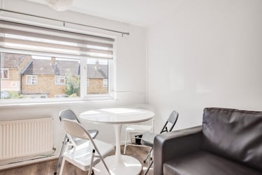 6 bed house, Godden Road, Hales Place, Kent, CT27BZ - Image 2