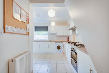 5 bed house, Devon Road, Christchurch, Kent, CT11RP - Image 8