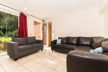 6 bed house, Shipman Avenue, Harbledown, Kent, CT28PE - Image 1