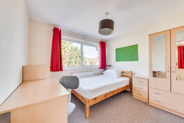 6 bed house, St Michaels Place, St Stephens, Kent, CT27HQ - Image 4