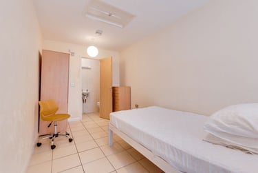 6 bed house, St Michaels Place, St Stephens, Kent, CT27HQ - Image 12