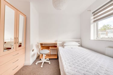 2 bed house, Downs Road, Hales Place, Kent, CT27TW - Image 1