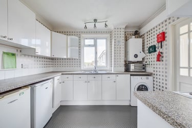 4 bed house, Old Park Avenue, Christchurch, Kent, CT11DN - Image 7