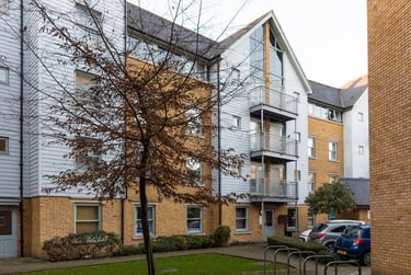 3 bed flat, Bingley Court, Wincheap, Kent, CT12SX - Image 2