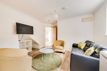 1 bed house, Regency Place, Christchurch, Kent, CT11YS - Image 5
