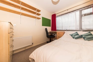 6 bed house, Suffolk Road - FAMILY, Christchurch, Kent, CT11SA - Image 15