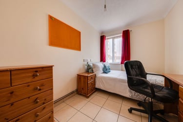 5 bed house, Warwick Road - Professional, Christchurch, Kent, CT11RQ - Image 12