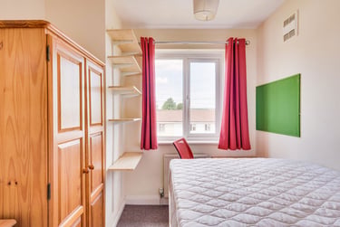 4 bed house, Old Park Avenue - Family, Christchurch, Kent, CT11DN - Image 13