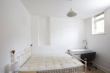 2 bed flat, Station Road West, St Stephens, Kent, CT28AN - Image 12