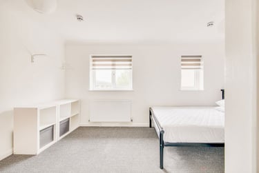 1 bed house, Regency Place -Room, Christchurch, Kent, CT11YS - Image 13