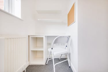 1 bed house, Regency Place -Room, Christchurch, Kent, CT11YS - Image 7