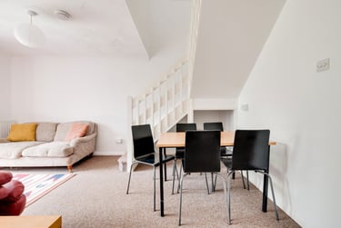 1 bed house, St Michaels Road - Room, St Stephens, Kent, CT27HQ - Image 5