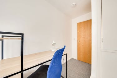 1 bed house, St Dunstans Close - Room, St Stephens, Kent, CT28LP - Image 10