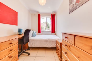 1 bed house, Warwick Road - Room, Christchurch, Kent, CT11RG - Image 8
