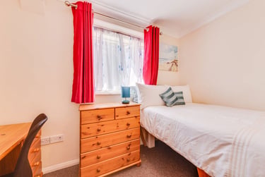 1 bed house, Warwick Road - Room, Christchurch, Kent, CT11RG - Image 14