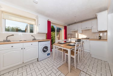 6 bed house, Field Avenue, Sturry, Canterbury, CT11TS - Image 6