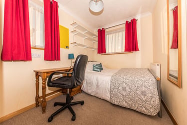 6 bed house, Field Avenue, Sturry, Canterbury, CT11TS - Image 15