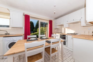 6 bed house, Field Avenue, Sturry, Canterbury, CT11TS - Image 5