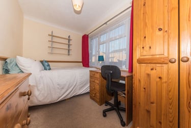 6 bed house, Field Avenue, Sturry, Canterbury, CT11TS - Image 13