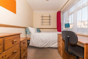 6 bed house, Field Avenue, Sturry, Canterbury, CT11TS - Image 12